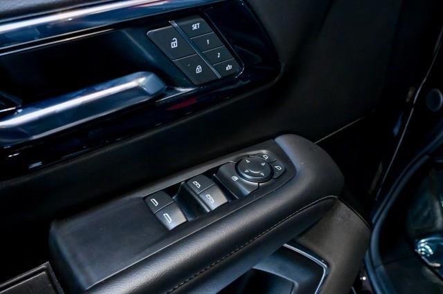 Chevrolet Suburban  2025