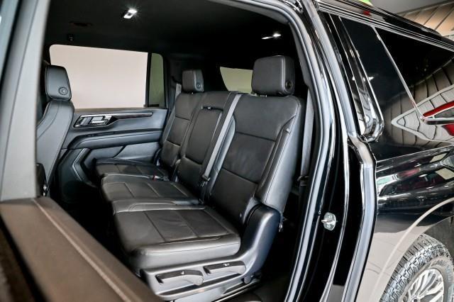 Chevrolet Suburban  2025