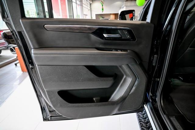 Chevrolet Suburban  2025