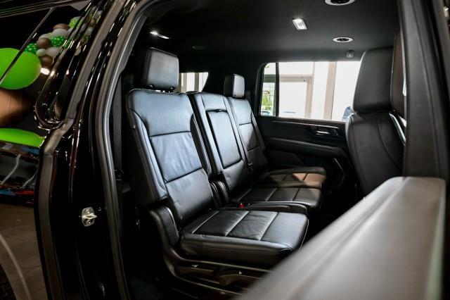 Chevrolet Suburban  2025