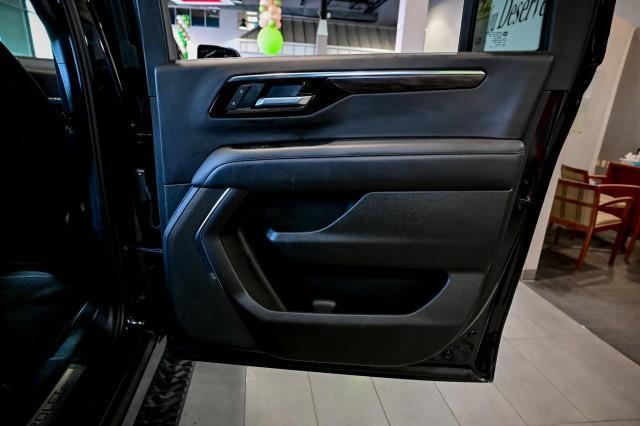 Chevrolet Suburban  2025