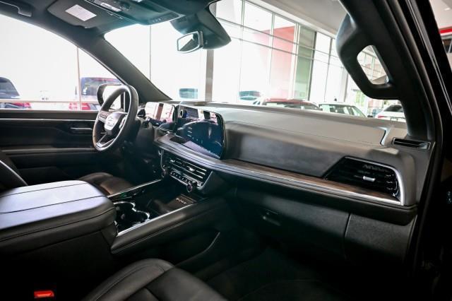 Chevrolet Suburban  2025