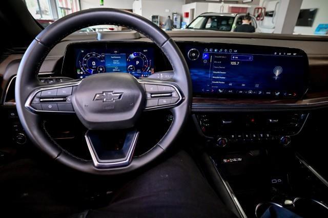 Chevrolet Suburban  2025