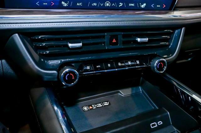 Chevrolet Suburban  2025