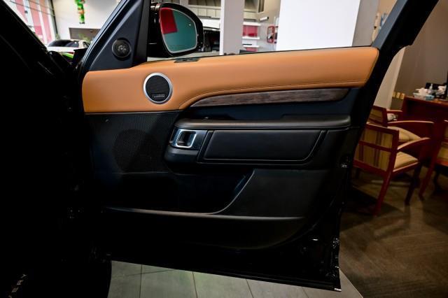 Land Rover Discovery  2019