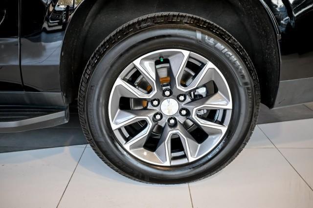 Chevrolet Suburban  2024