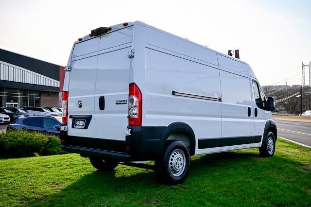 RAM Promaster  2025