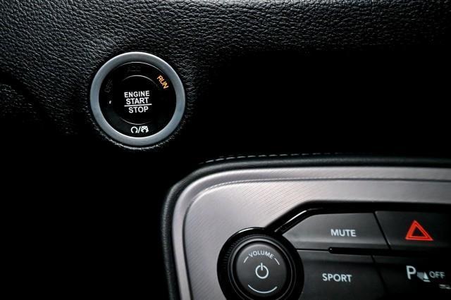 Dodge Challenger  2023