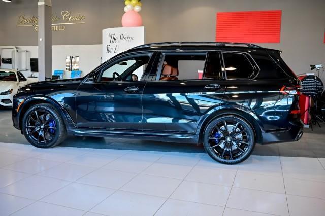 BMW X7  2023