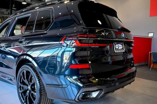 BMW X7  2023
