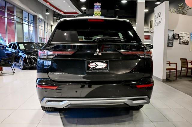 Mitsubishi Outlander  2025