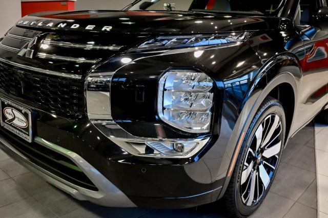 Mitsubishi Outlander  2025