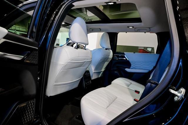 Mitsubishi Outlander  2025