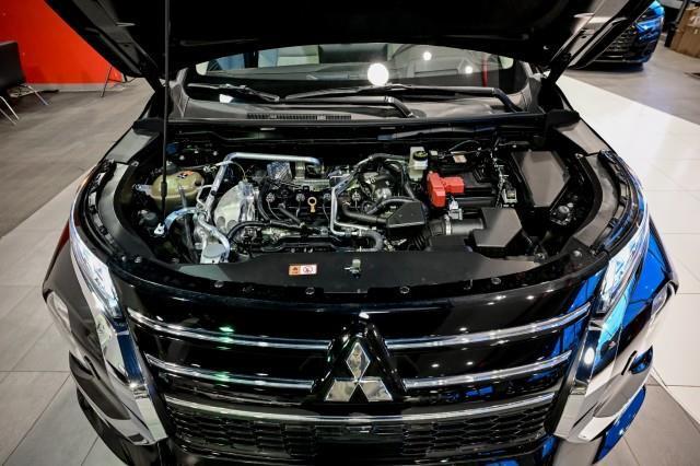 Mitsubishi Outlander  2025