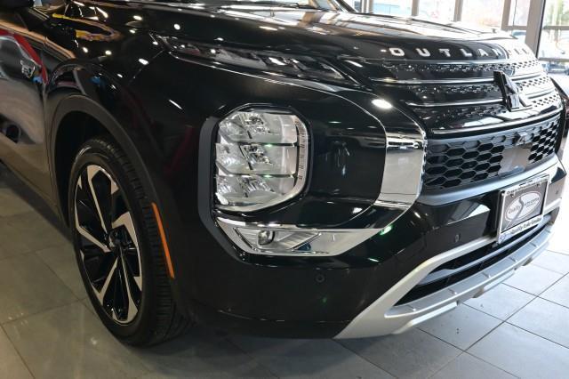 Mitsubishi Outlander PHEV  2024