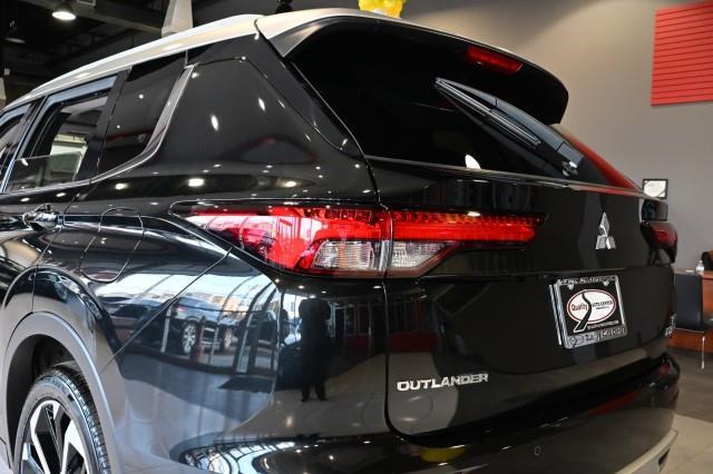 Mitsubishi Outlander PHEV  2024