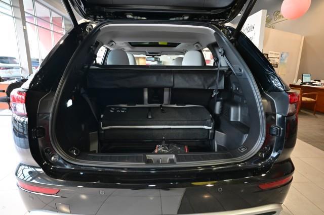 Mitsubishi Outlander PHEV  2024