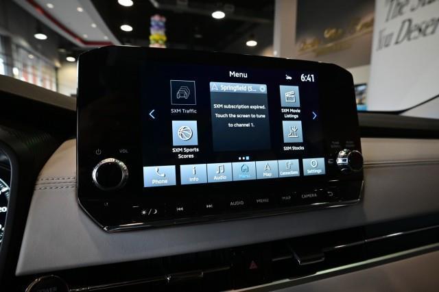 Mitsubishi Outlander PHEV  2024