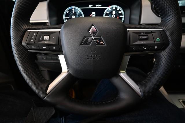 Mitsubishi Outlander PHEV  2024