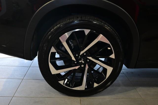 Mitsubishi Outlander PHEV  2024