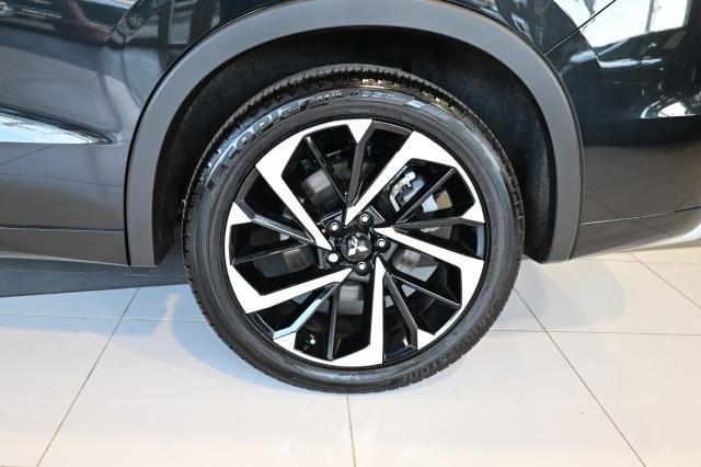 Mitsubishi Outlander PHEV  2024