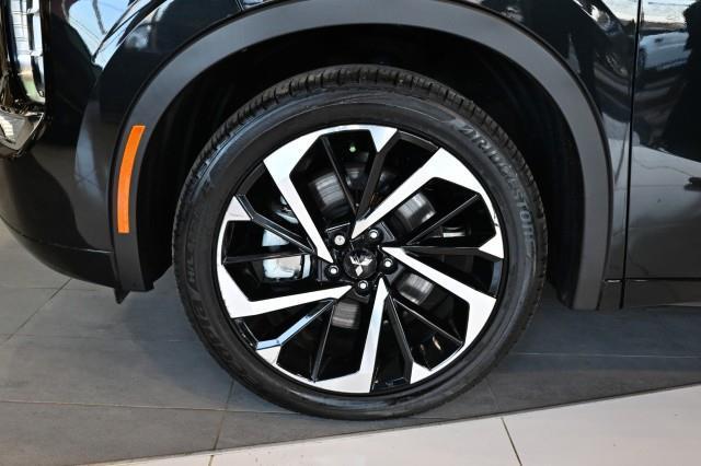 Mitsubishi Outlander PHEV  2024