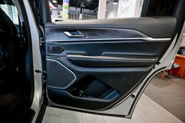 Jeep Grand Cherokee  2021