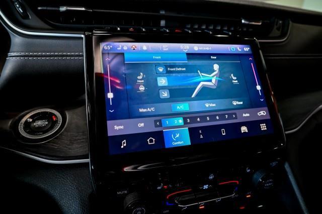 Jeep Grand Cherokee  2021