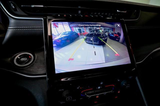 Jeep Grand Cherokee  2021