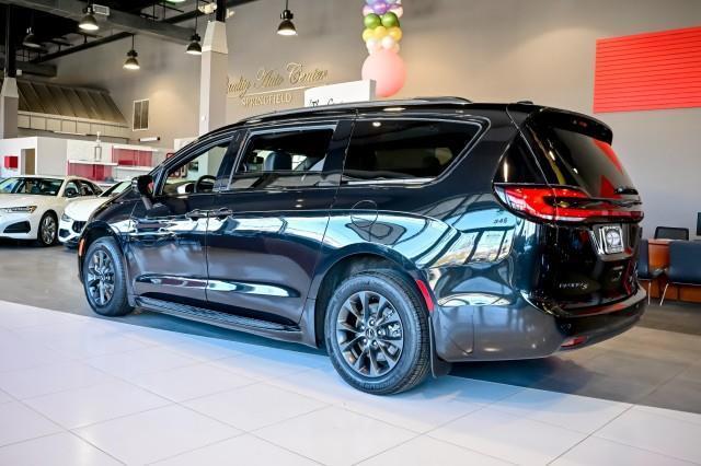 Chrysler Pacifica  2021