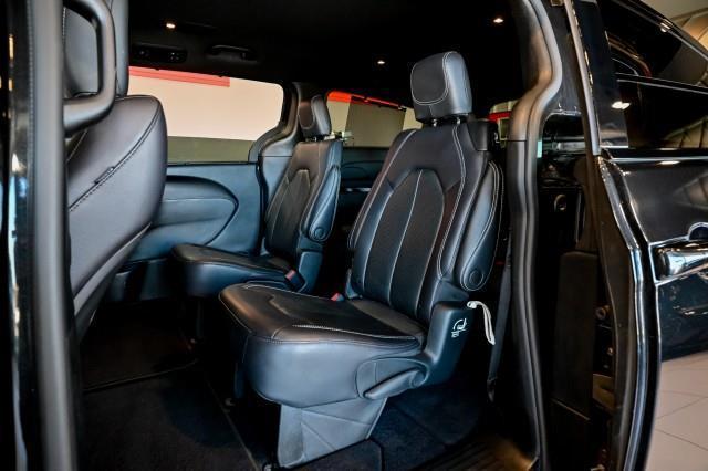 Chrysler Pacifica  2021