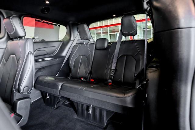 Chrysler Pacifica  2021