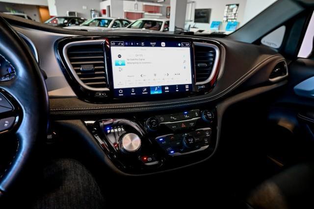 Chrysler Pacifica  2021