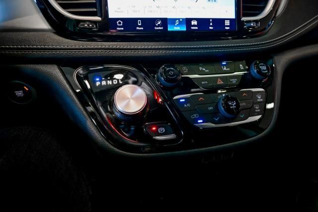 Chrysler Pacifica  2021