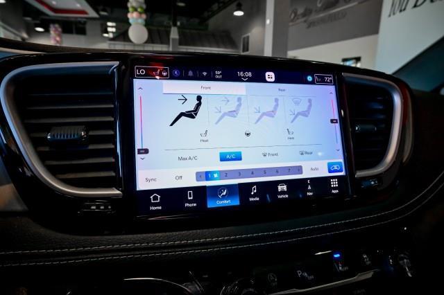 Chrysler Pacifica  2021