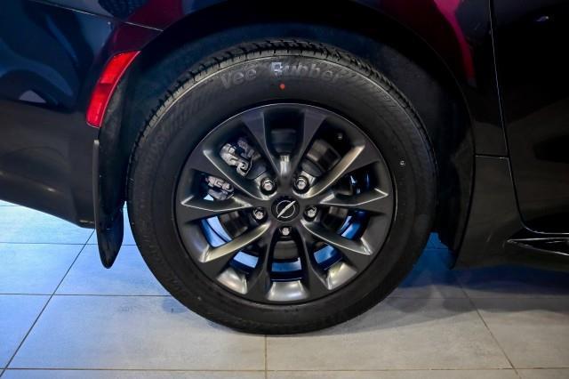 Chrysler Pacifica  2021