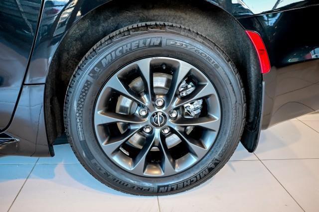 Chrysler Pacifica  2021