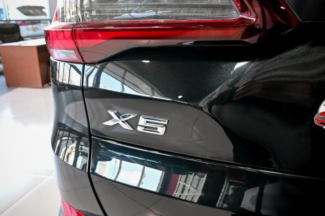 BMW X5  2023