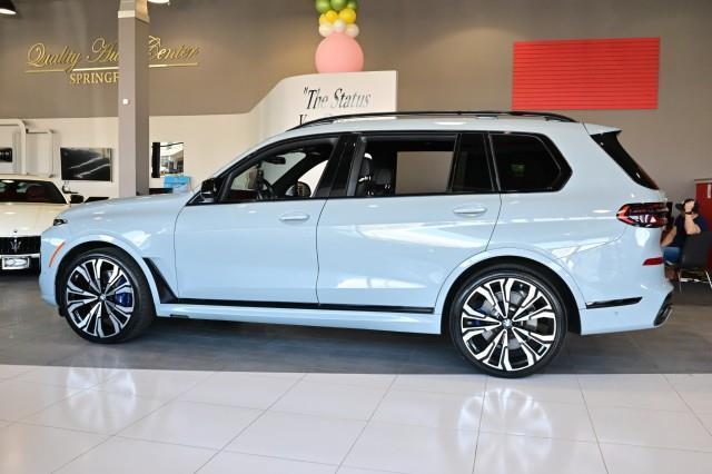 BMW X7  2023