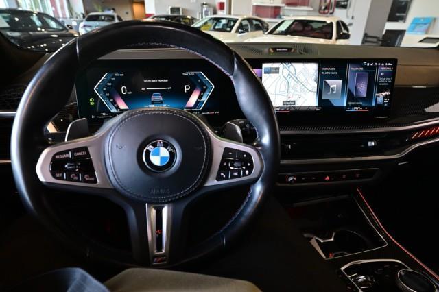 BMW X7  2023