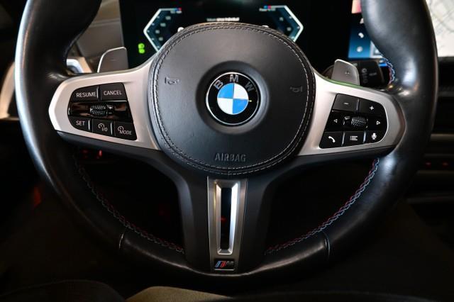 BMW X7  2023