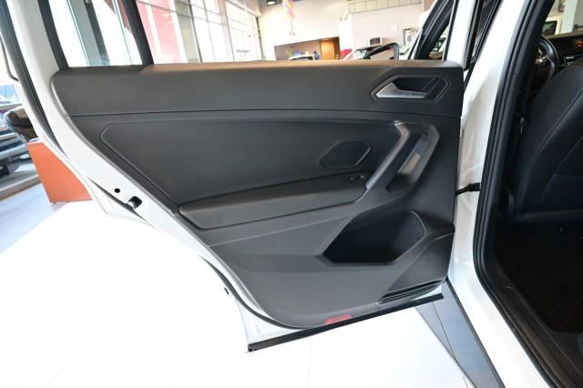 Volkswagen Tiguan  2021