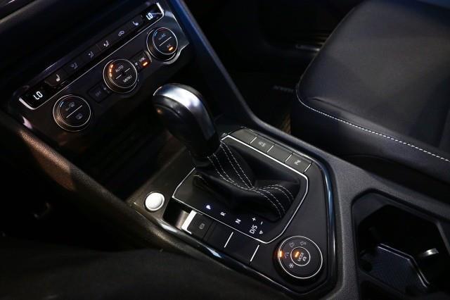 Volkswagen Tiguan  2021