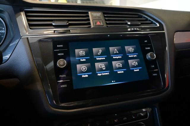 Volkswagen Tiguan  2021