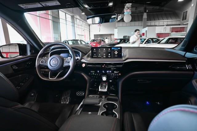 Acura MDX  2023