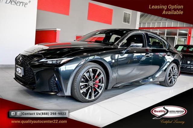 Lexus IS  2023