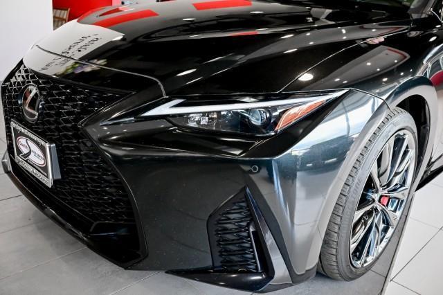 Lexus IS  2023
