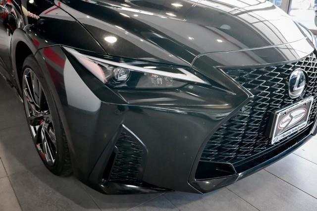Lexus IS  2023