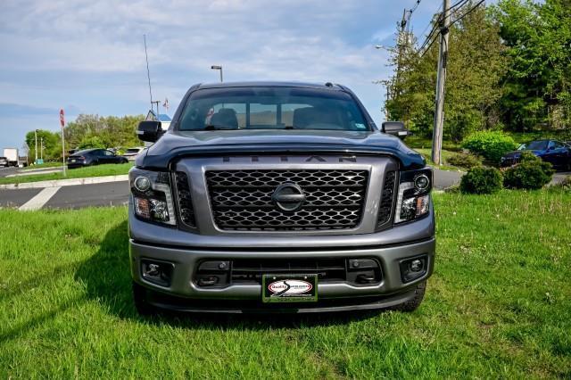 Nissan Titan  2019