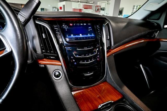 Cadillac Escalade  2017